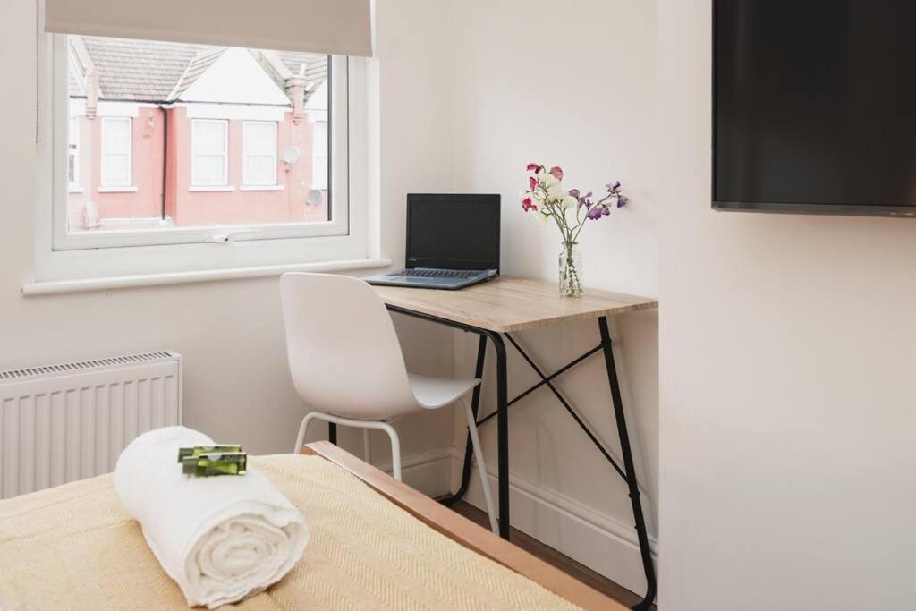Newly Renovated Modern 4 Bed 3 Bath Apartment London Ngoại thất bức ảnh