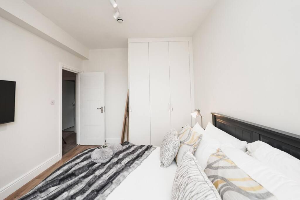 Newly Renovated Modern 4 Bed 3 Bath Apartment London Ngoại thất bức ảnh