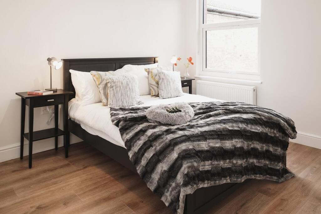 Newly Renovated Modern 4 Bed 3 Bath Apartment London Ngoại thất bức ảnh