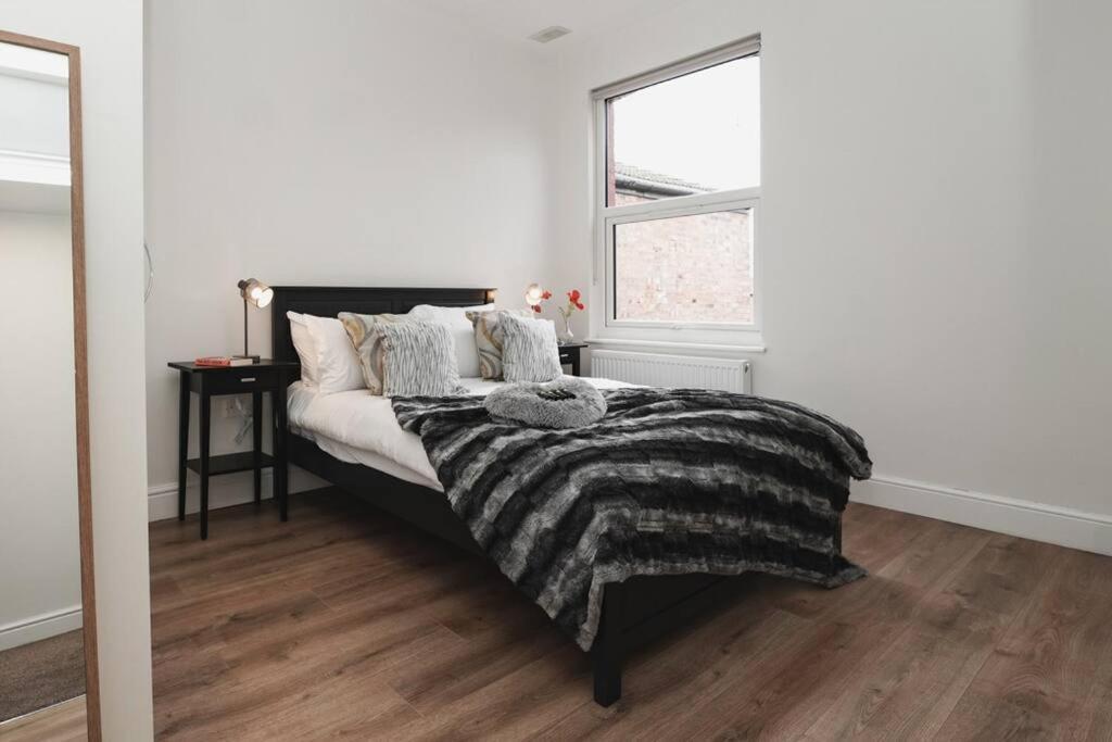 Newly Renovated Modern 4 Bed 3 Bath Apartment London Ngoại thất bức ảnh