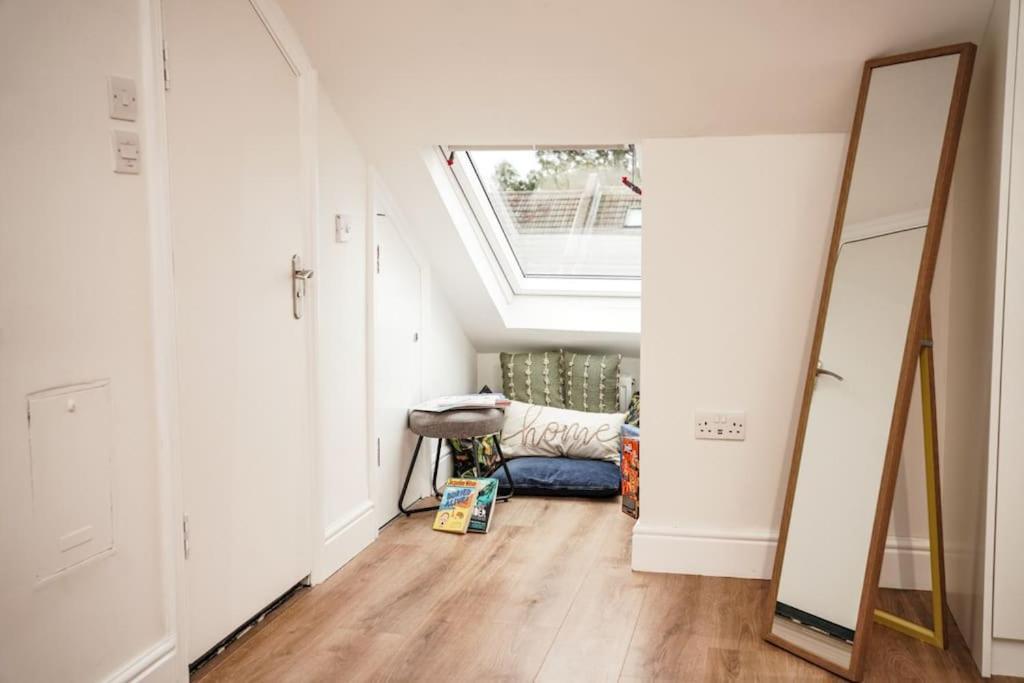 Newly Renovated Modern 4 Bed 3 Bath Apartment London Ngoại thất bức ảnh