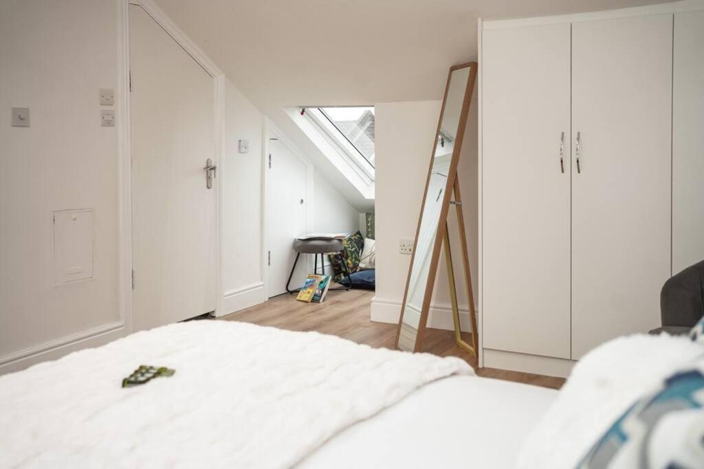 Newly Renovated Modern 4 Bed 3 Bath Apartment London Ngoại thất bức ảnh