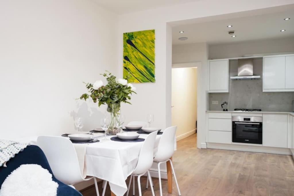 Newly Renovated Modern 4 Bed 3 Bath Apartment London Ngoại thất bức ảnh