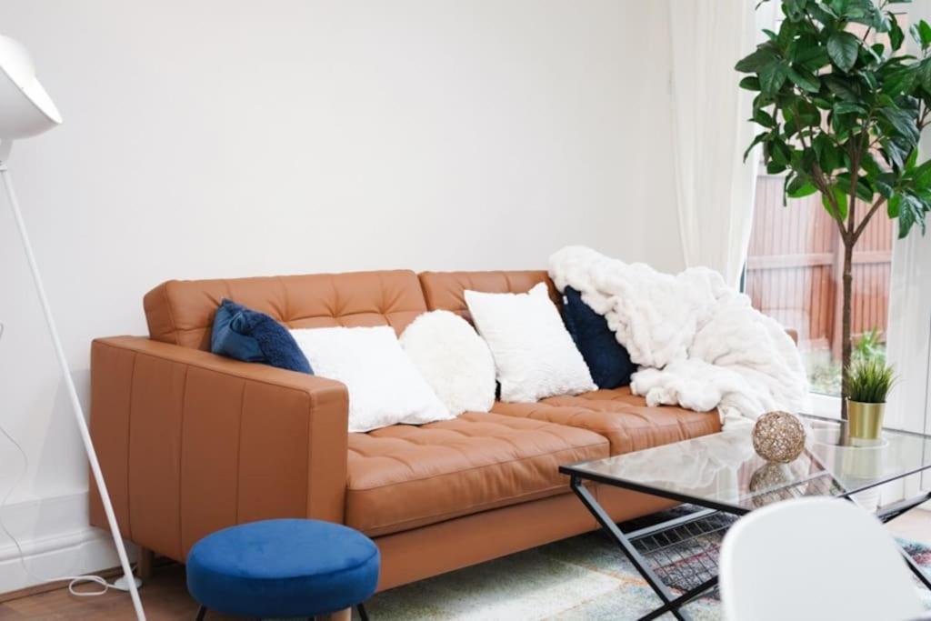 Newly Renovated Modern 4 Bed 3 Bath Apartment London Ngoại thất bức ảnh