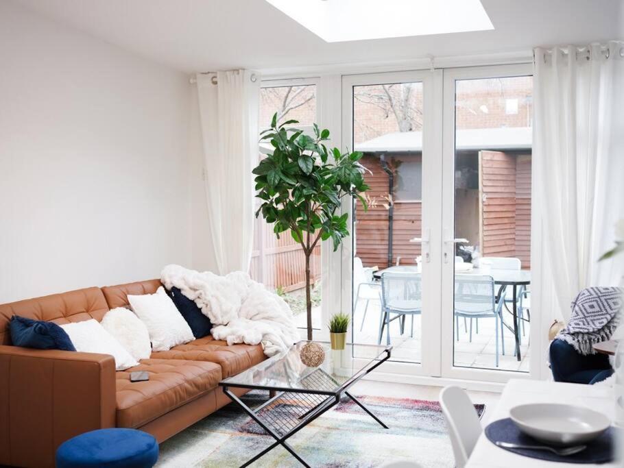 Newly Renovated Modern 4 Bed 3 Bath Apartment London Ngoại thất bức ảnh